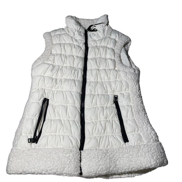 Calvin Klein Performance Jackets & Blazers - Calvin Klein Performance Women's White Puffer Lined Vest  Full Zip  Size Medium
